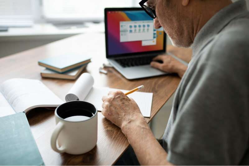 Quais são os direitos dos aposentado que continuam a trabalhar?